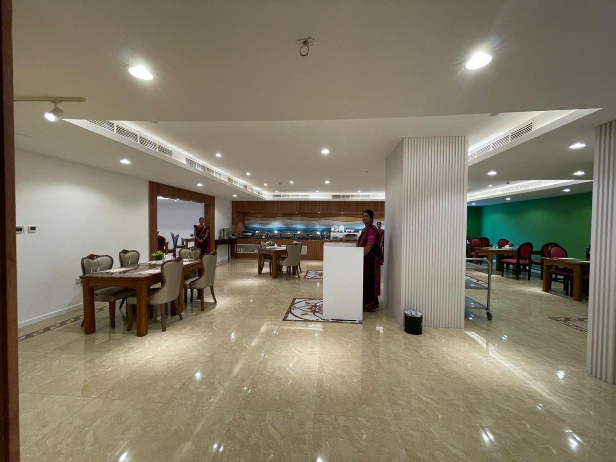 Clifton International Hotel Fuyaira Exterior foto